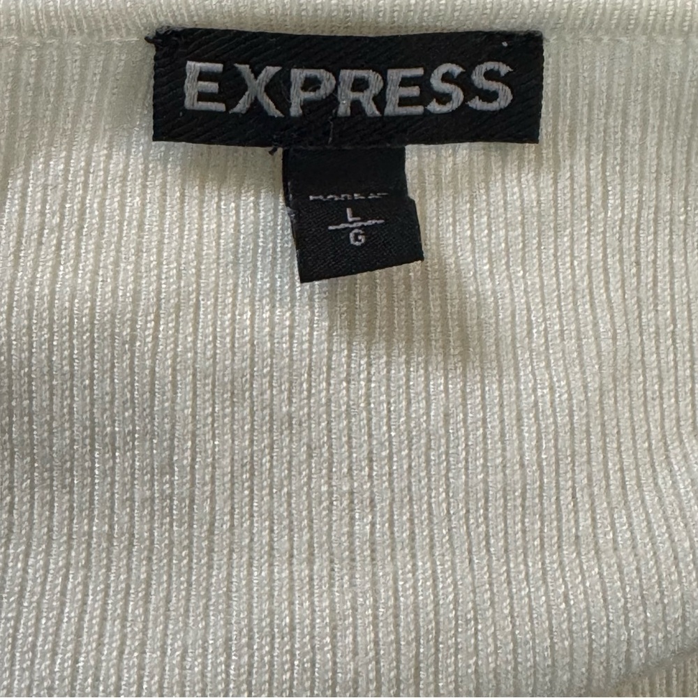 Express‎ Cream Bell Sleeve sweater - Picture 5 of 9